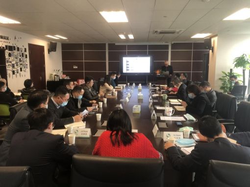 省國(guó)貿(mào)集團(tuán)黨委副書記鄭偉一行慰問(wèn)我司援疆干部